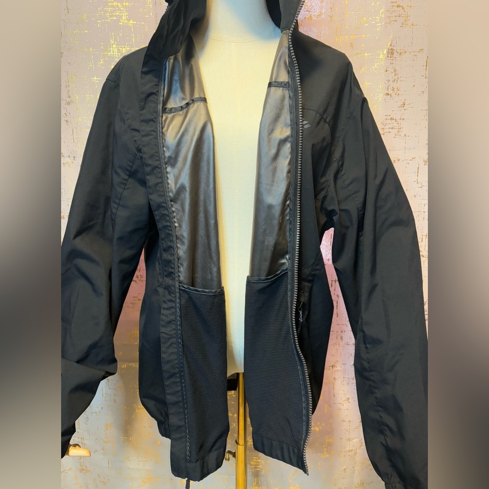 Men Hawke & Co Black Windbreaker - Picture 4 of 11